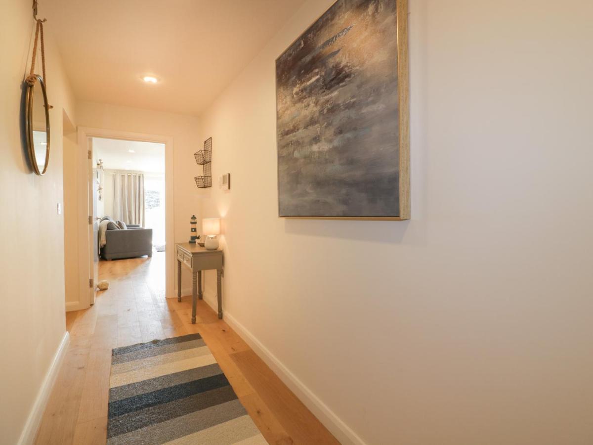 Watergate View Apartment